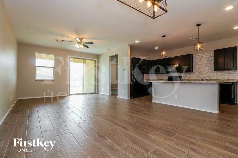 17565 W Villa Chula Ln - Photo 5 of 15