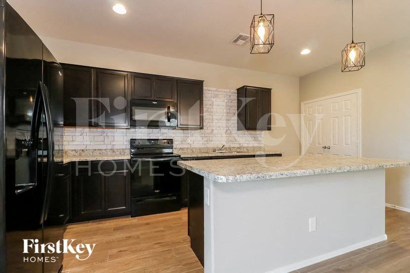 17565 W Villa Chula Ln - Photo 7 of 15