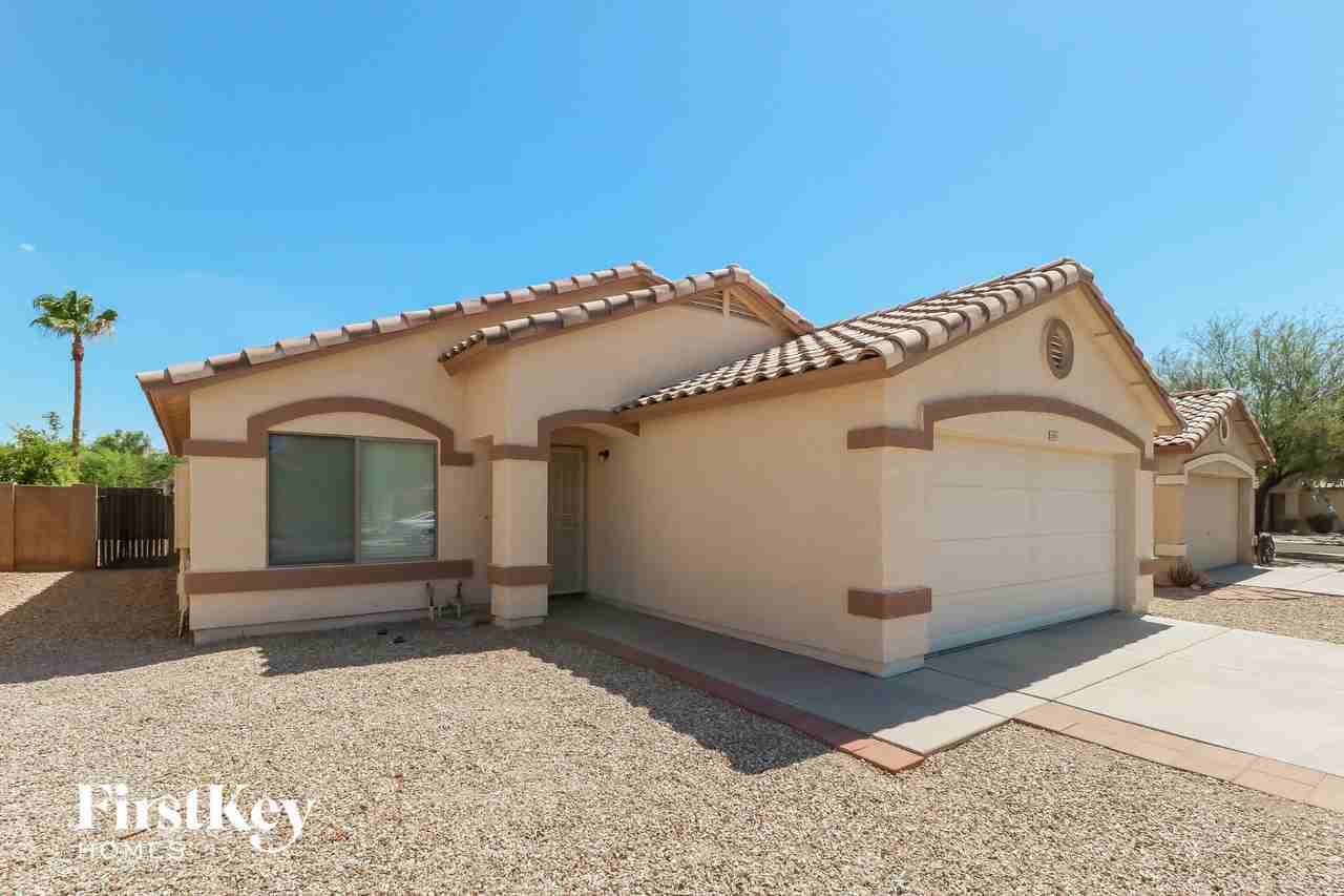 15841 W Morning Glory St - Photo 2 of 15