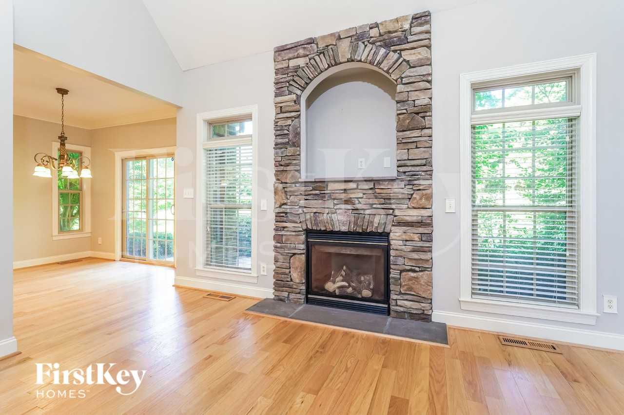 1088 Feldspar Ln - Photo 2 of 19