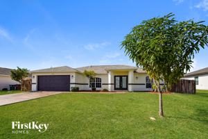 featured image of 3736 Sw Santa Barbara Pl
