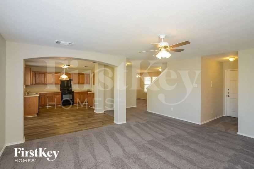 8815 Golden Eye - Photo 3 of 15