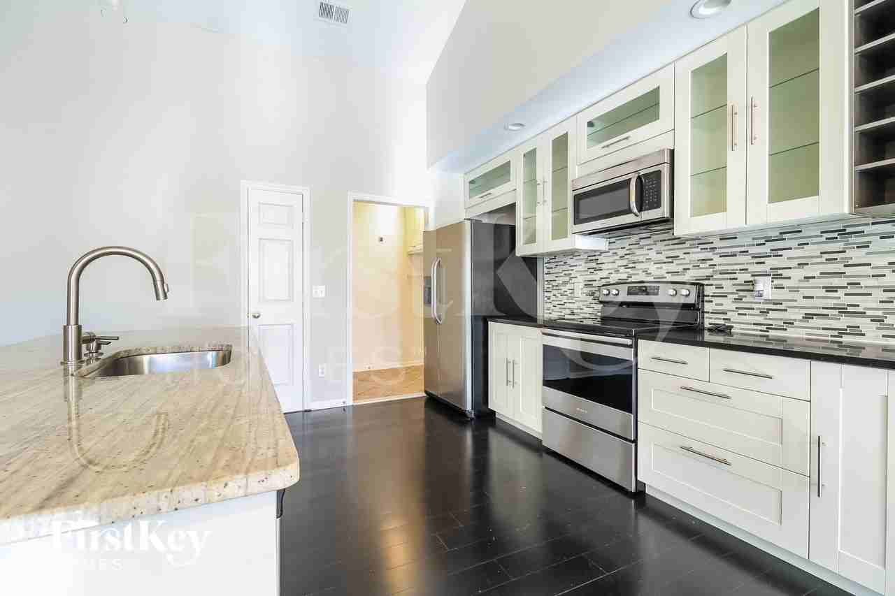 3904 Melco Ct - Photo 5 of 15