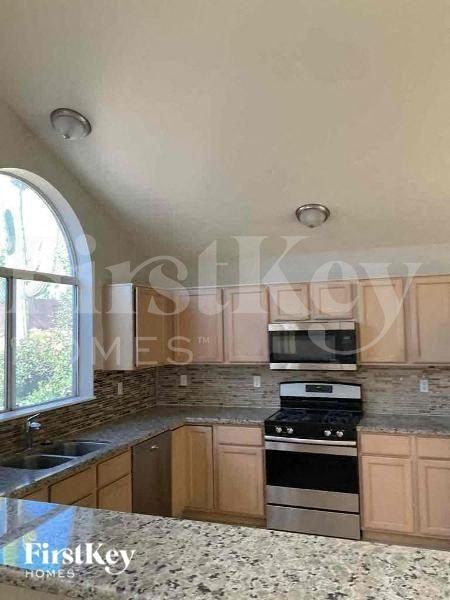11335 N Silver Pheasant Loop - Photo 4 of 12
