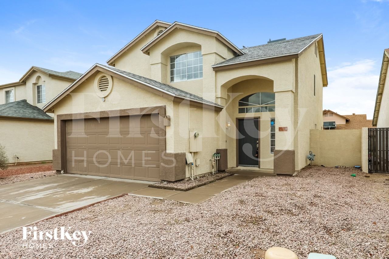 7547 W Comet Ave - Photo 2 of 16