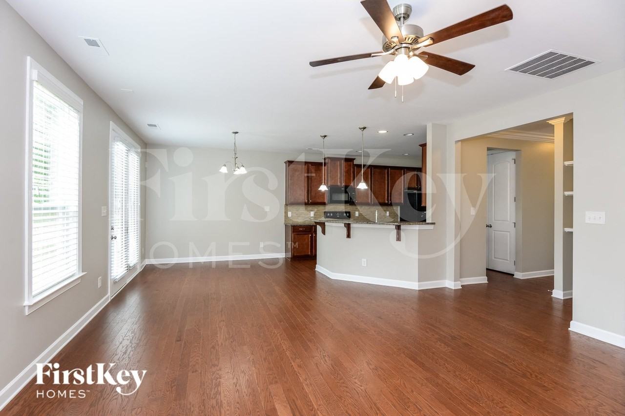 113 Planters Way - Photo 6 of 15