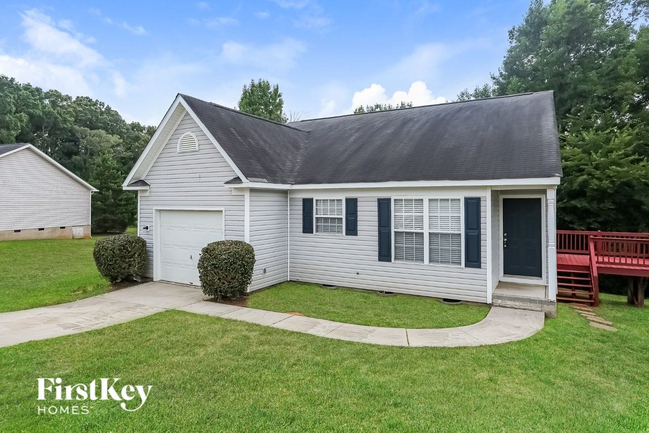 933 Milkwood Ln - Photo 3 of 15