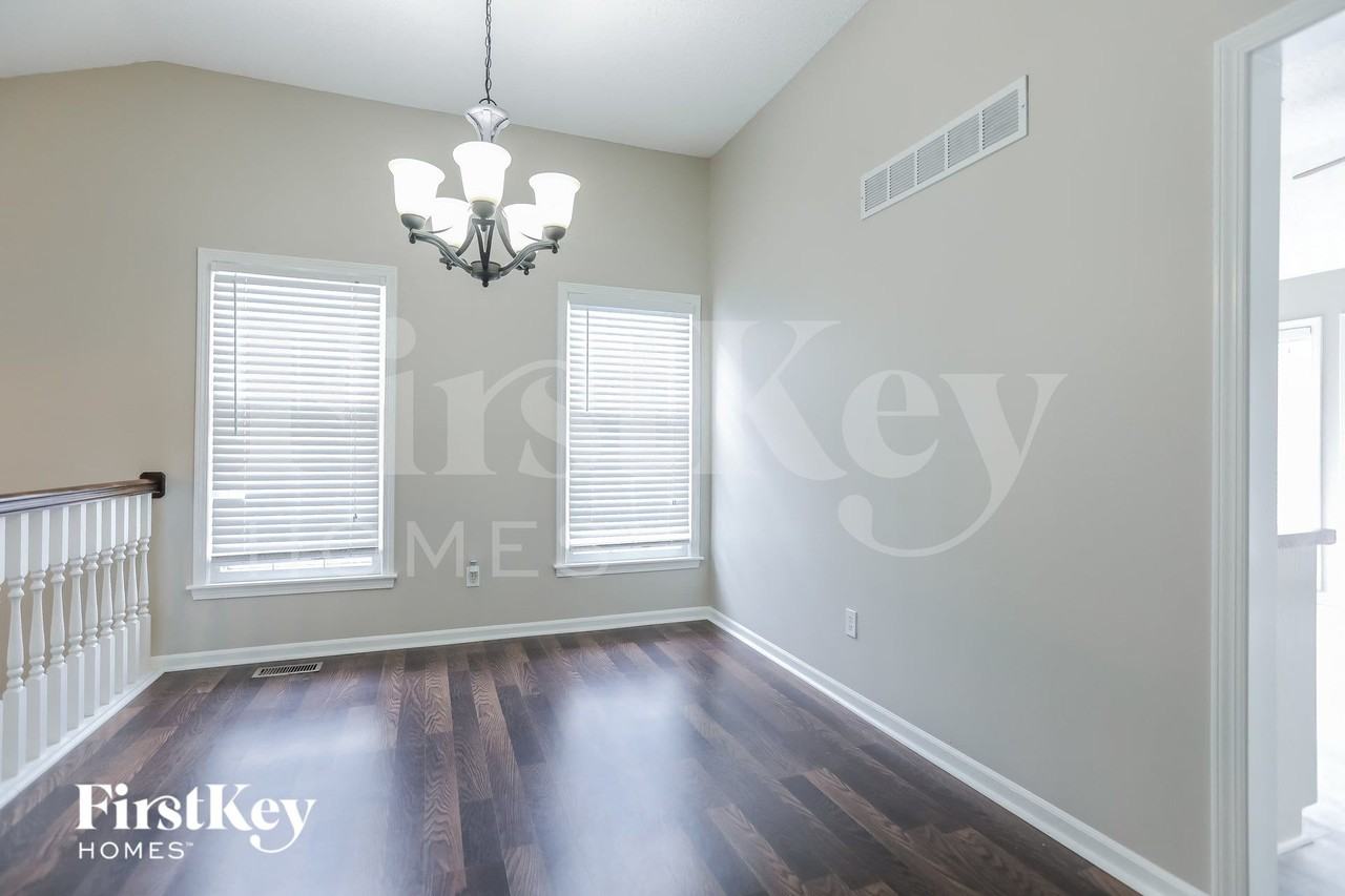 15117 W 131st St - Photo 5 of 15