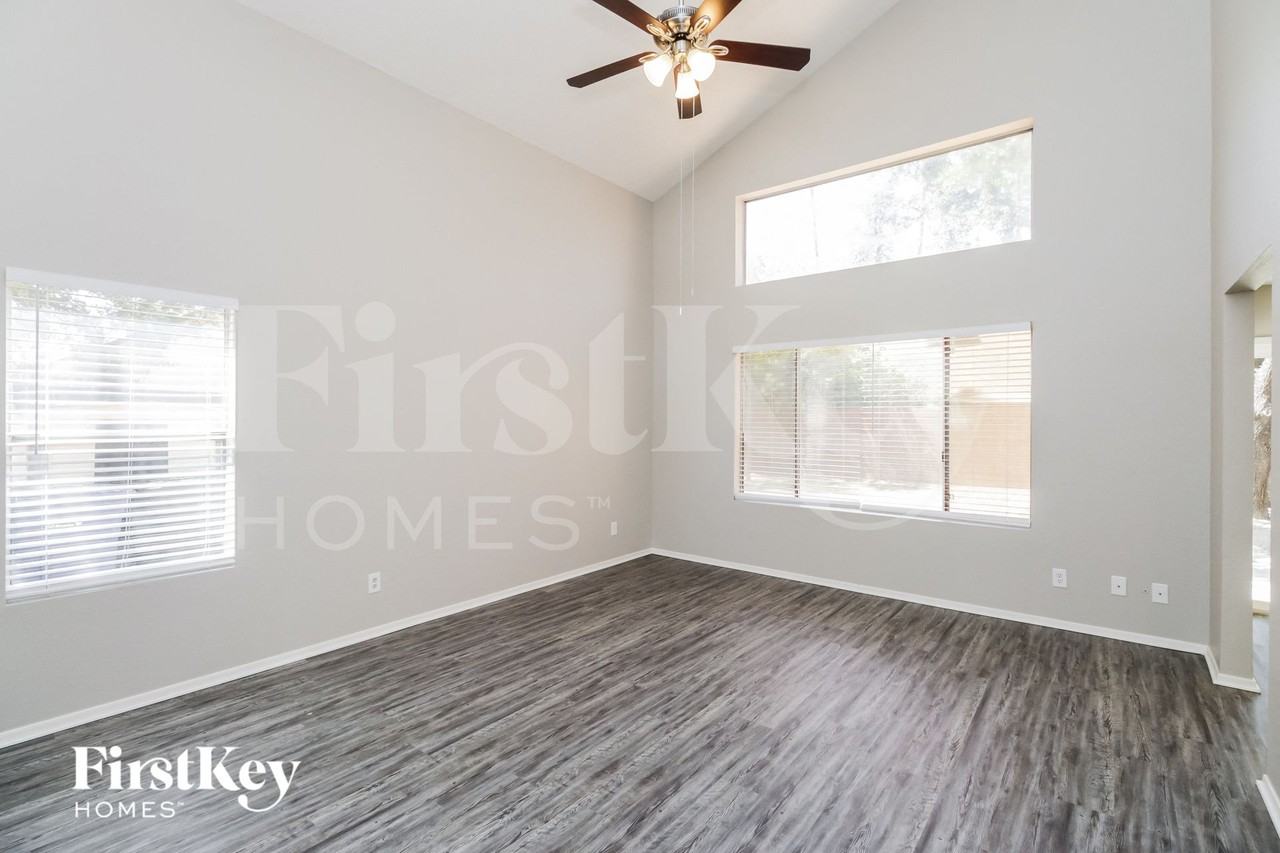 5074 W Jupiter Way - Photo 3 of 16
