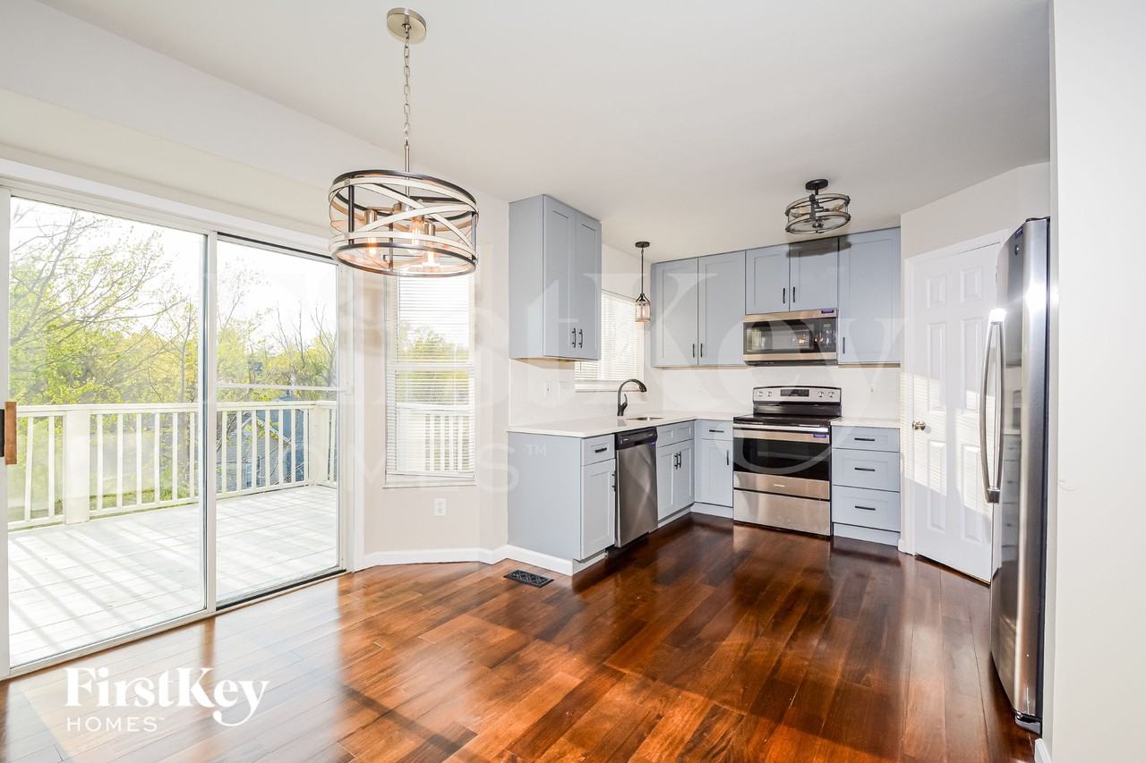 2501 Shiva Ct - Photo 5 of 15
