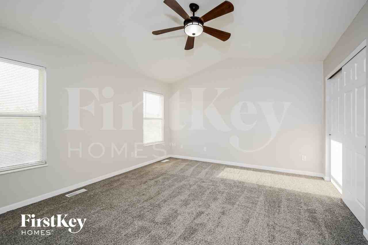 2501 Shiva Ct - Photo 7 of 15