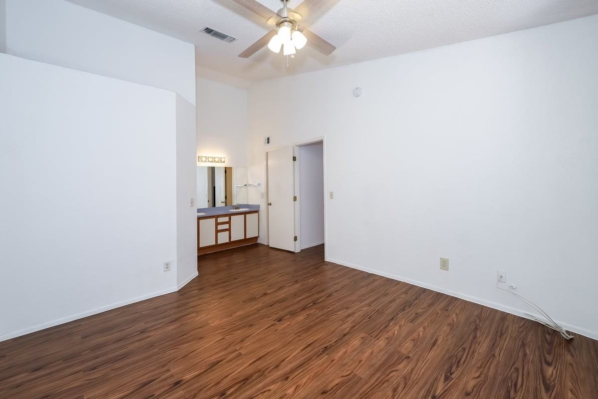 10043 E Bryonwood Ln - Photo 5 of 24