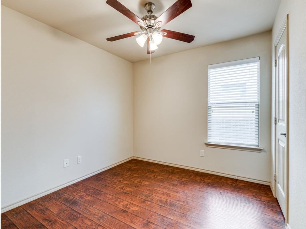 5220 Austin Ridge Dr - Photo 4 of 13