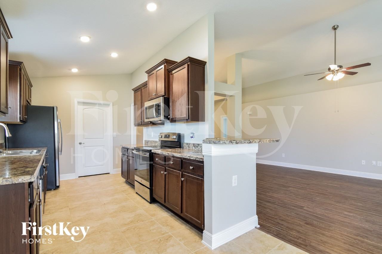 14503 Dunrobin Dr - Photo 6 of 15