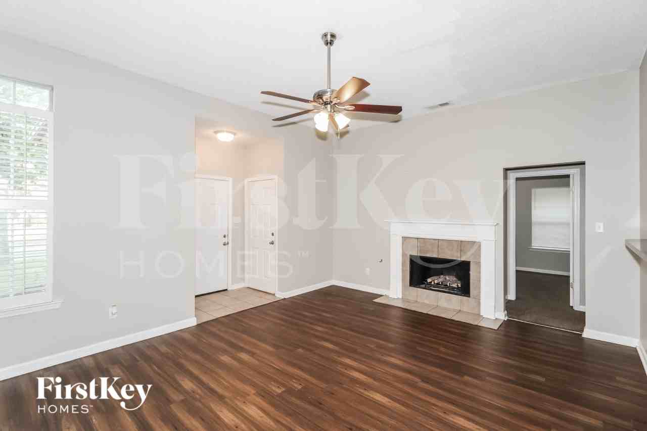 865 Abbey Grove Ln - Photo 4 of 19
