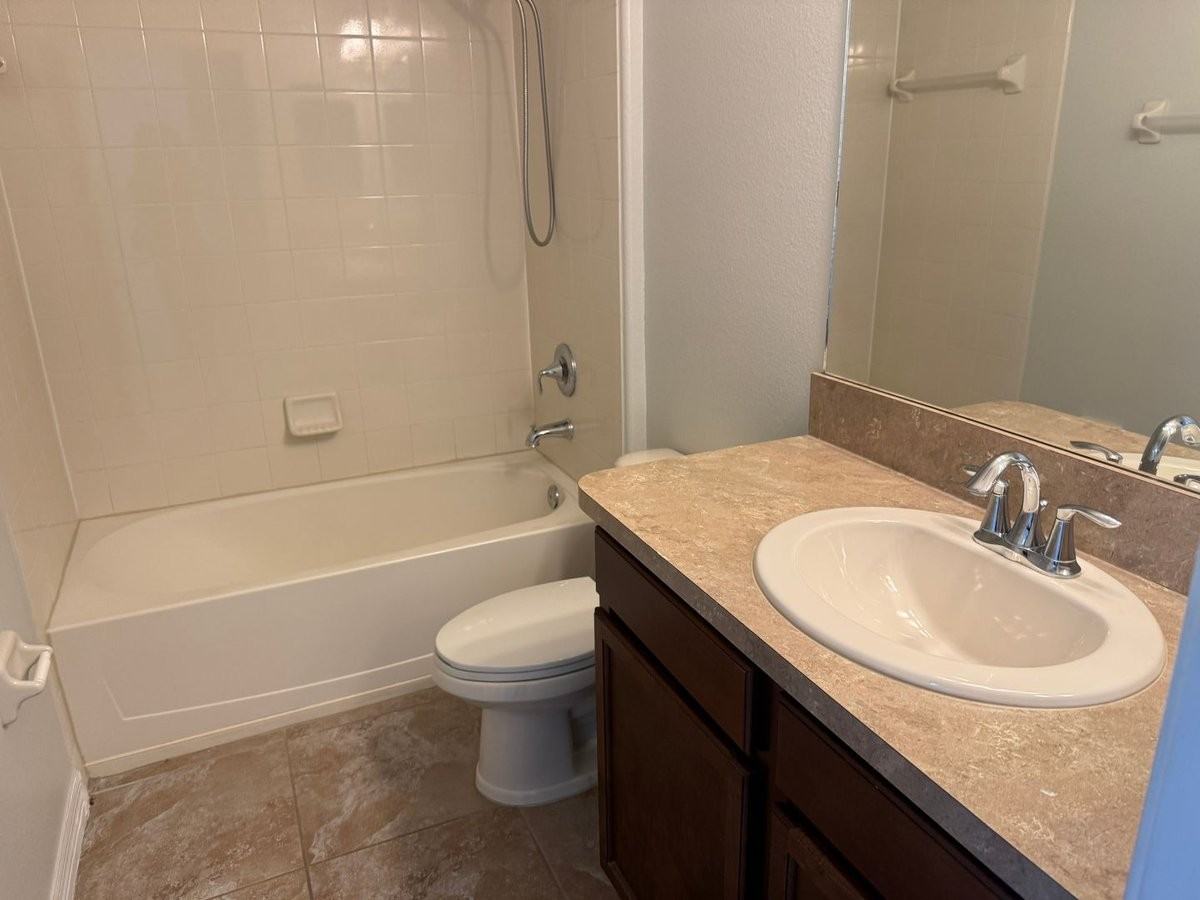 10769 Savannah Landing Cir - Photo 4 of 21