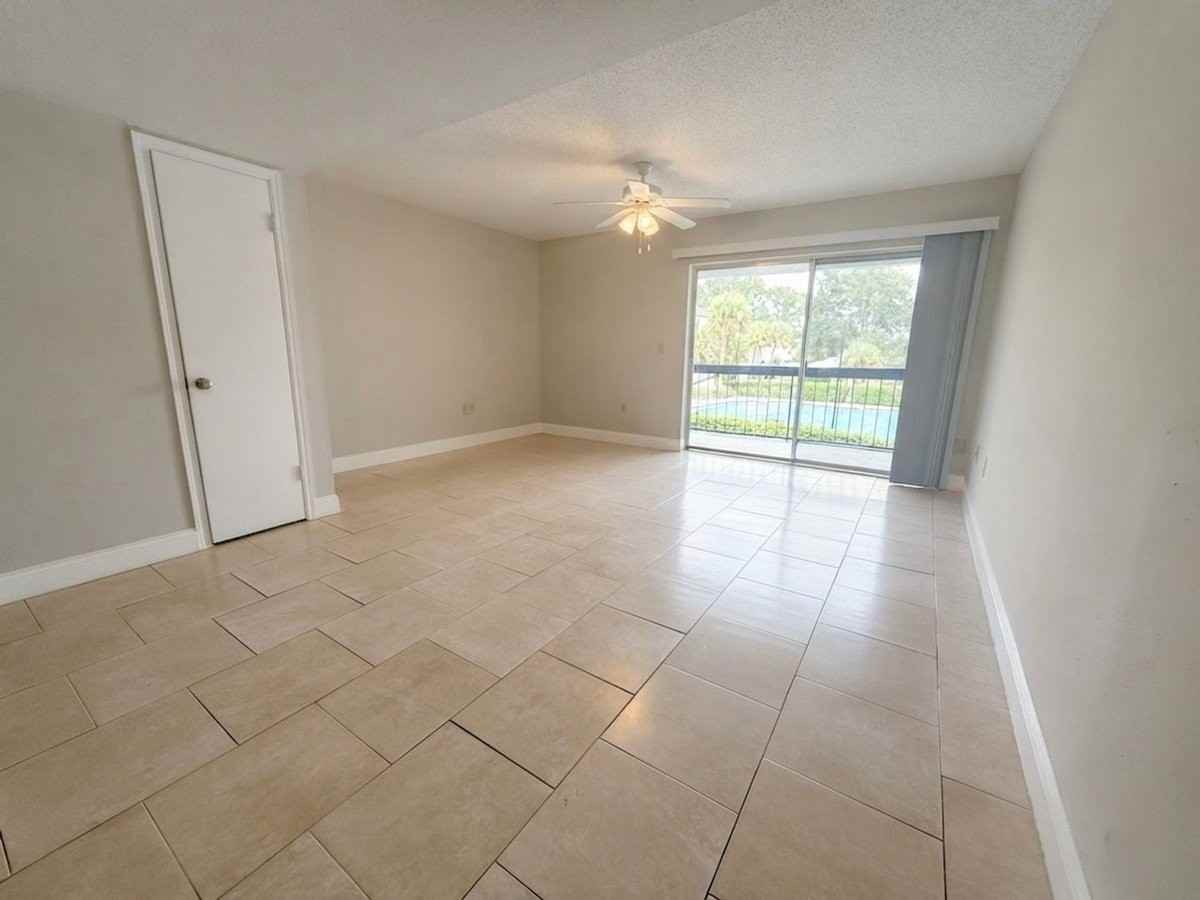 4115 S Semoran Blvd #10 - Photo 5 of 20
