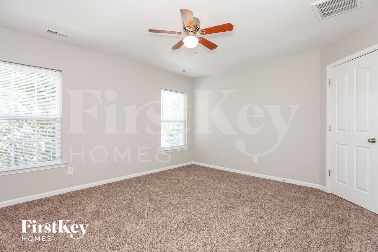 7411 Mary Jo Helms Dr - Photo 7 of 15