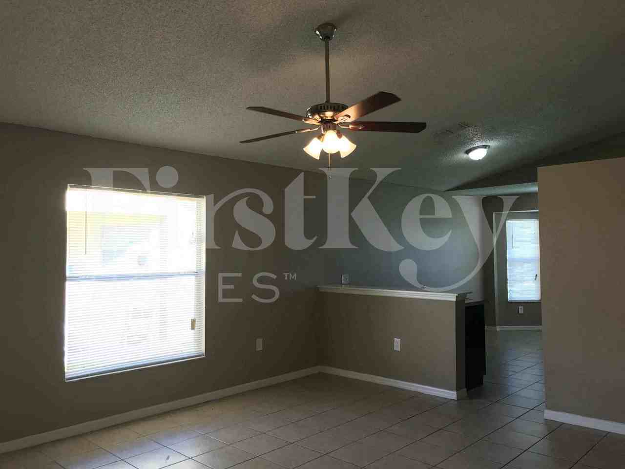 6524 Viewpoint Ct - Photo 7 of 16