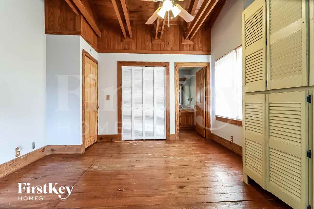 4490 Wallace Cir - Photo 7 of 15