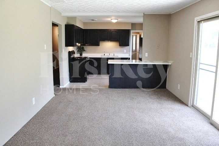 4455 Stuart Dr - Photo 6 of 18