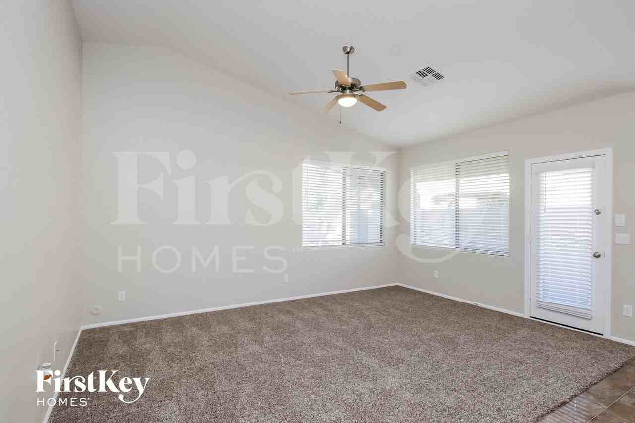 38154 N Rusty Ln - Photo 2 of 15