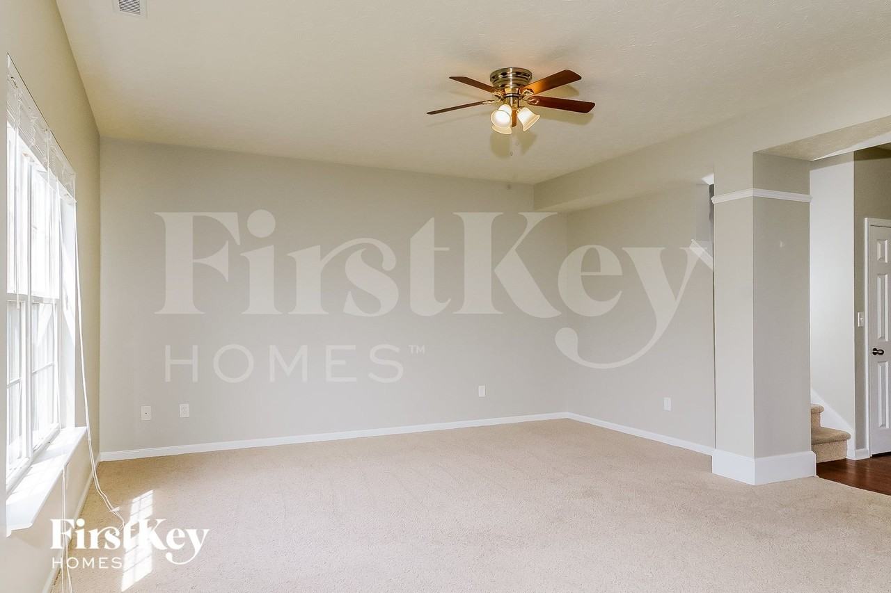3481 Enclave Xing - Photo 3 of 15