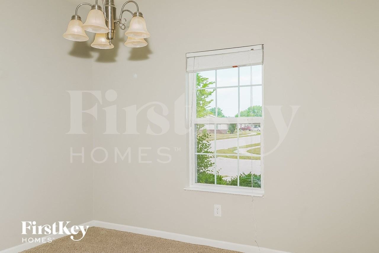 3481 Enclave Xing - Photo 4 of 15