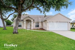 2831 Se Hutchings Ave - Photo 1 of 1