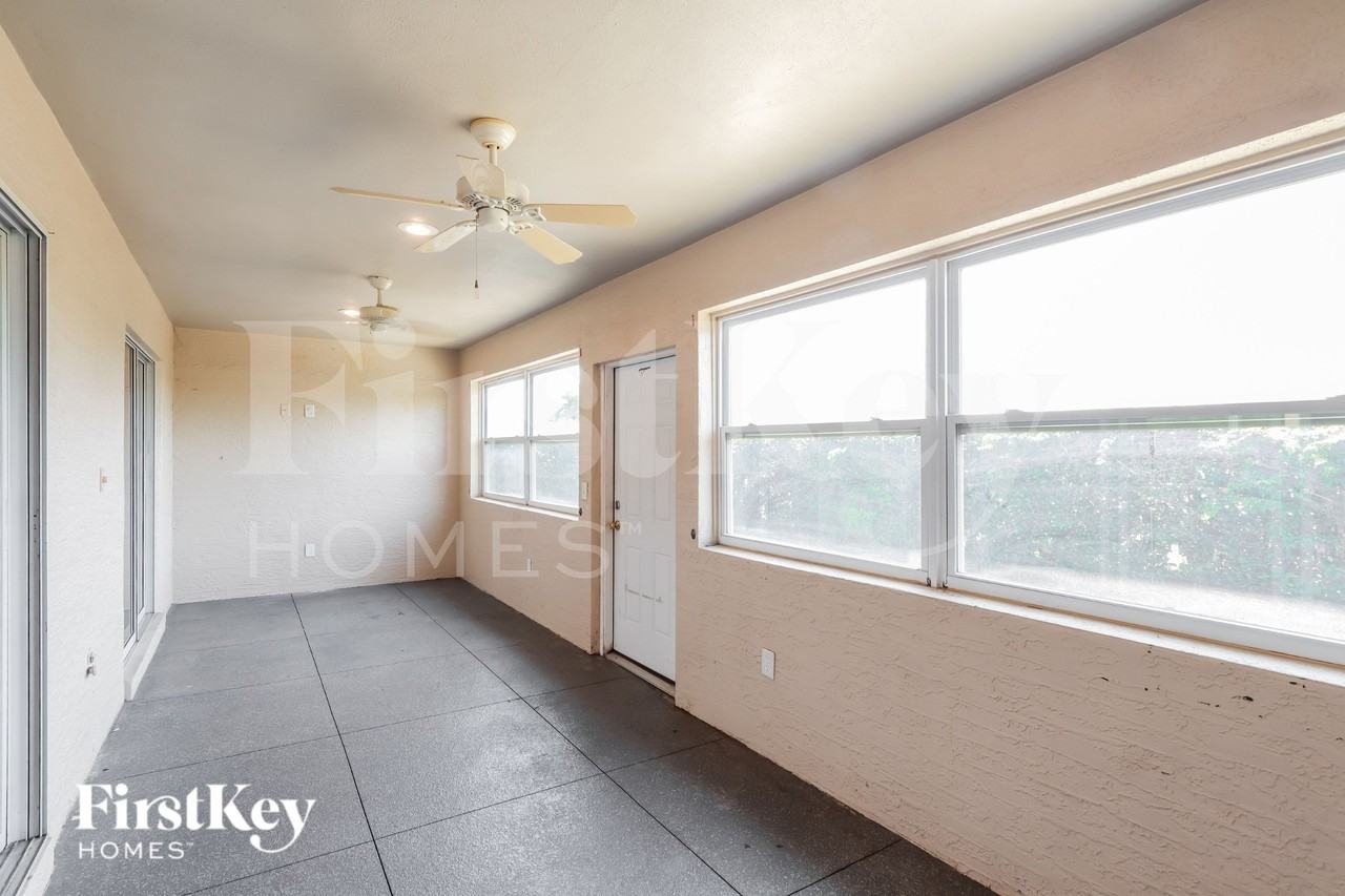 2530 Pine Valley Dr - Photo 6 of 16