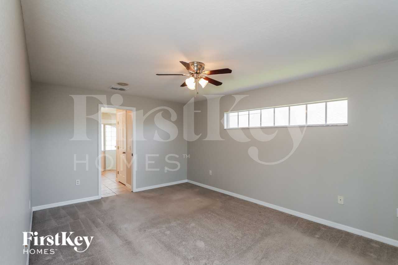 2530 Pine Valley Dr - Photo 7 of 16