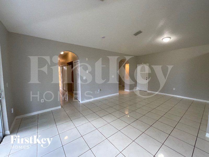 18800 Swstreet - Photo 6 of 15