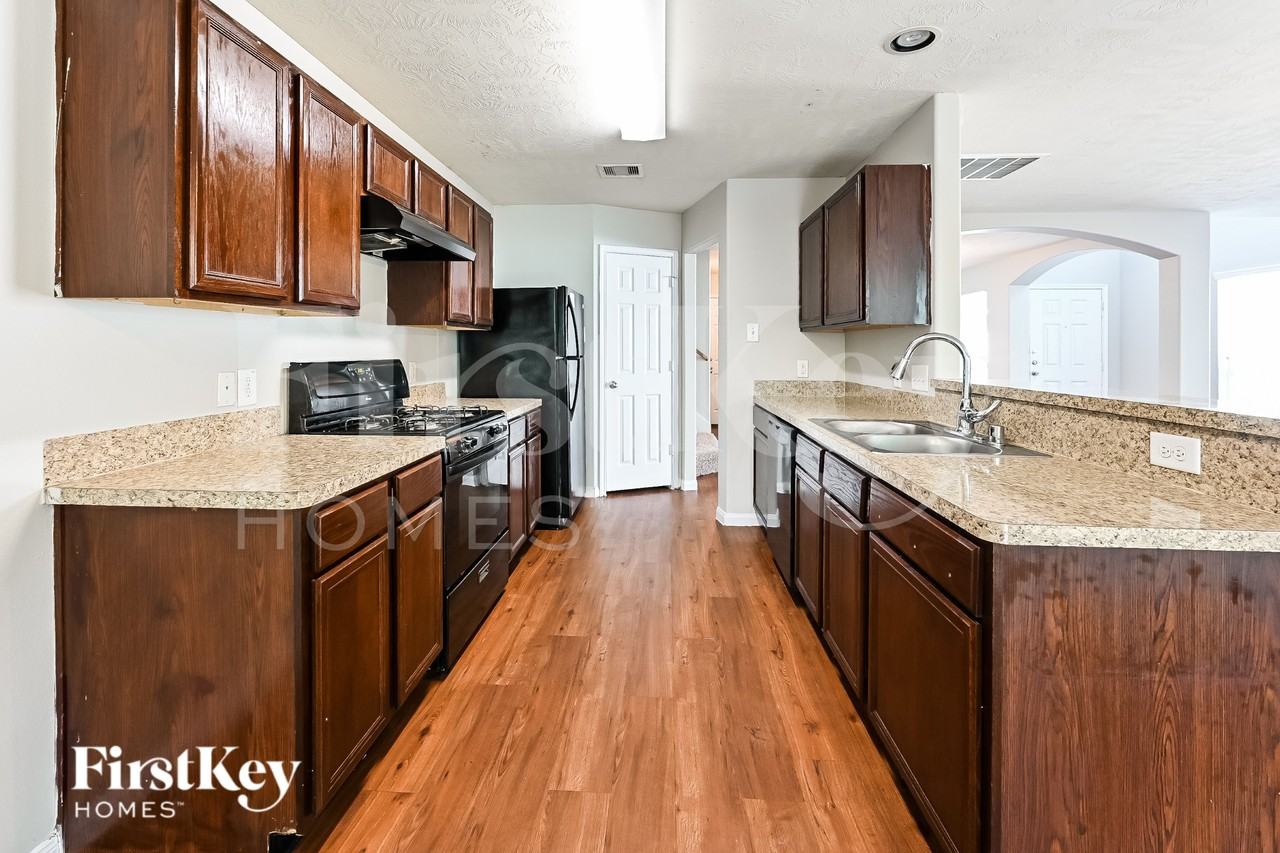15402 Bammel Oaks Ct - Photo 7 of 16