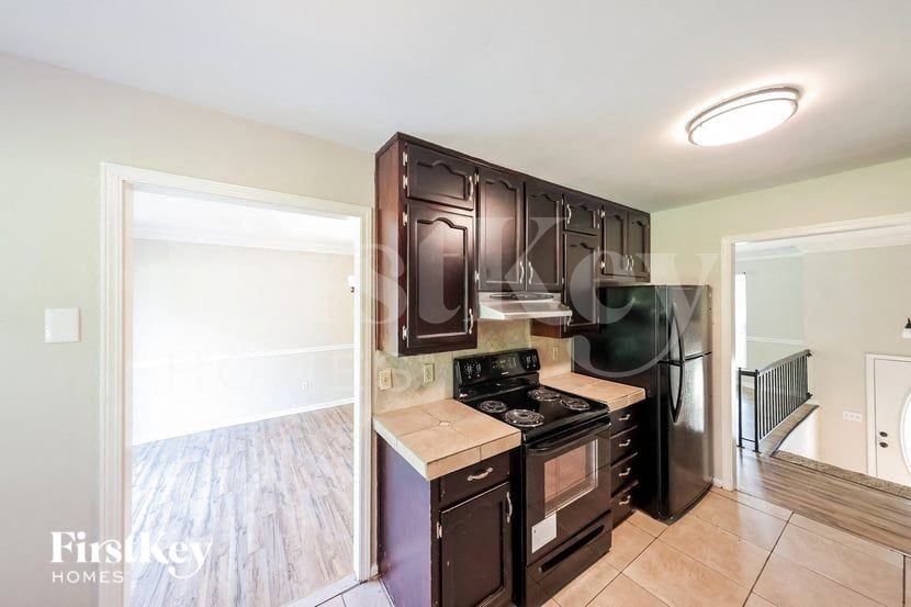 1521 Cedargate Cir - Photo 7 of 15