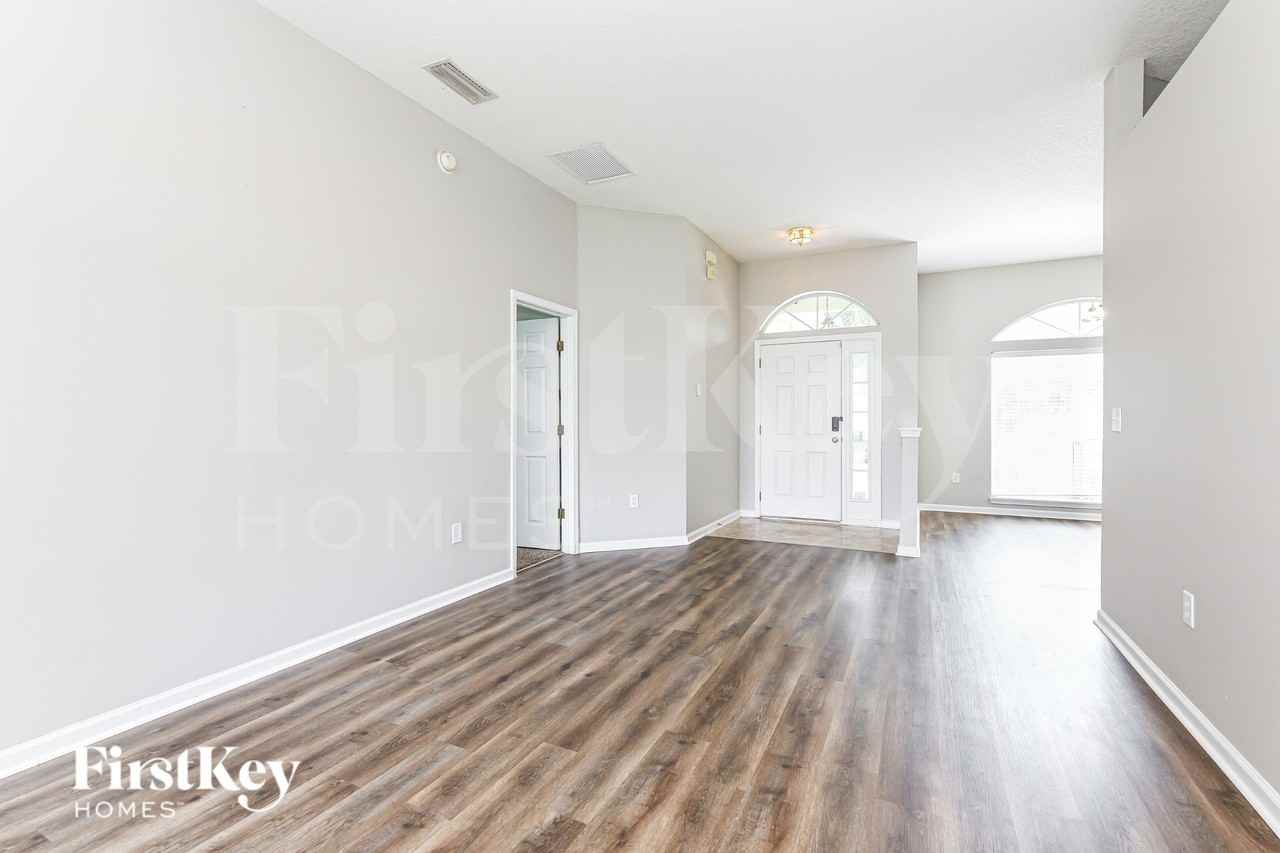 13940 Fish Eagle Dr E - Photo 3 of 19