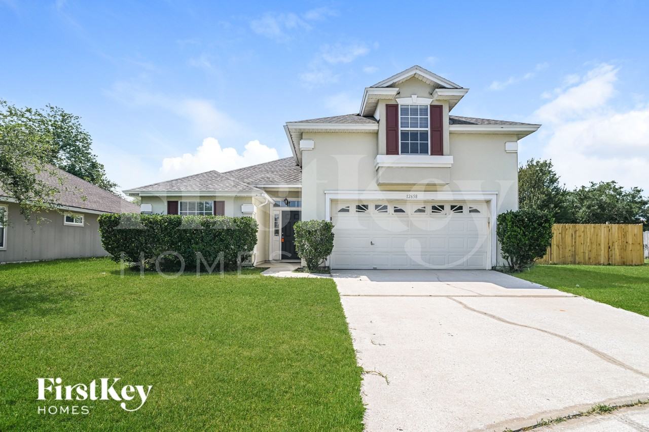 12658 Holly Springs Ct