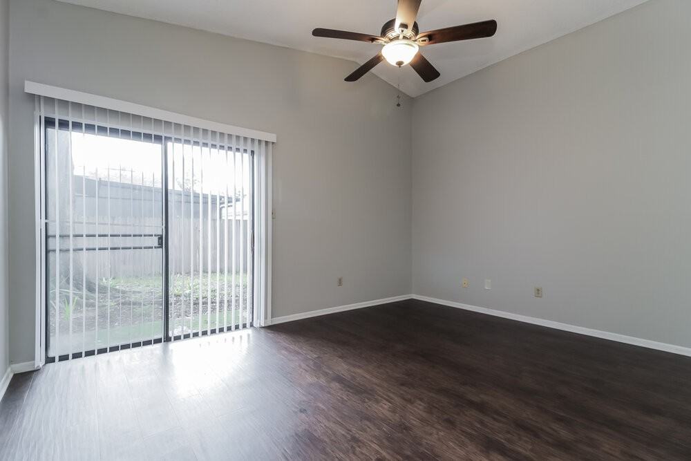 456 Copperstone Cir - Photo 7 of 16