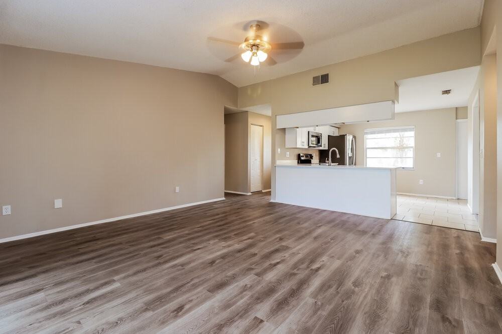 4910 Hi Vista Cir - Photo 5 of 16