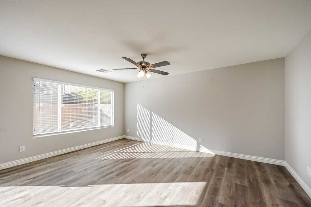 7967 Carmel Heights Ave - Photo 5 of 17