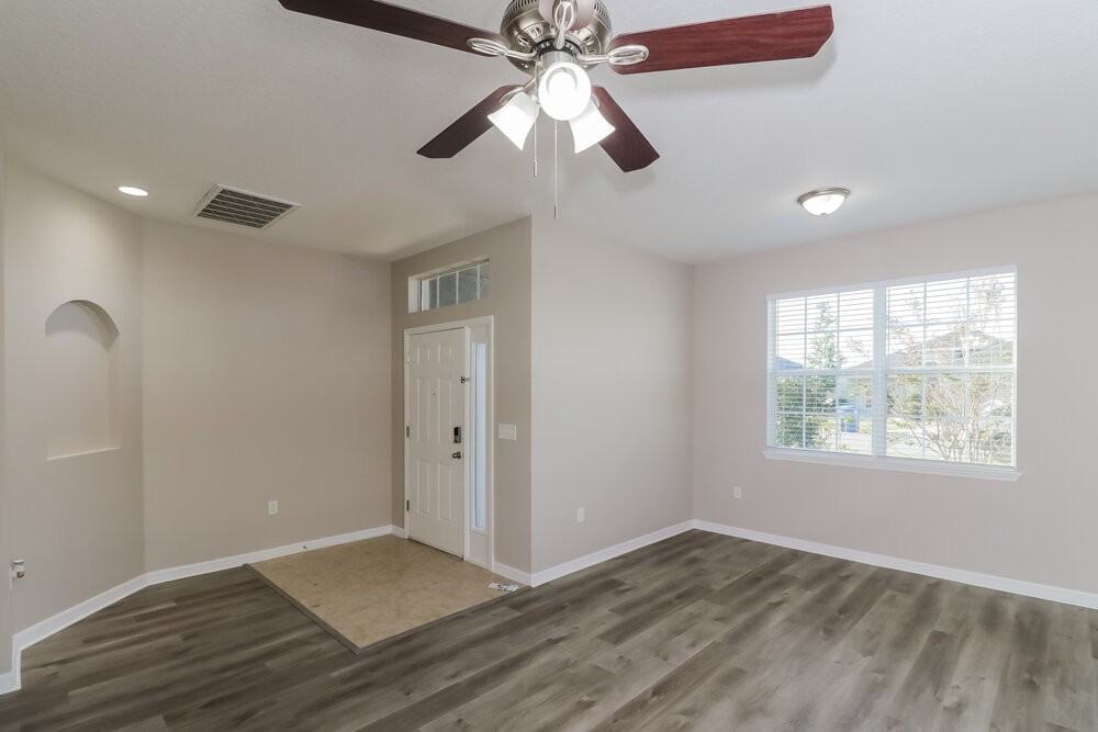 30745 Water Lily Dr - Photo 4 of 16