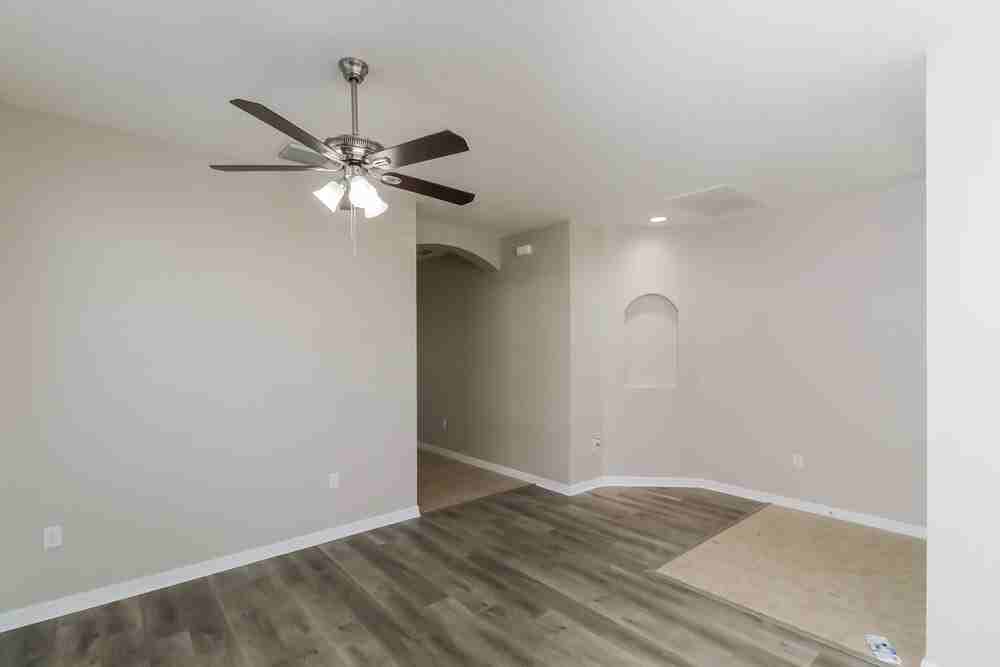 30745 Water Lily Dr - Photo 5 of 16