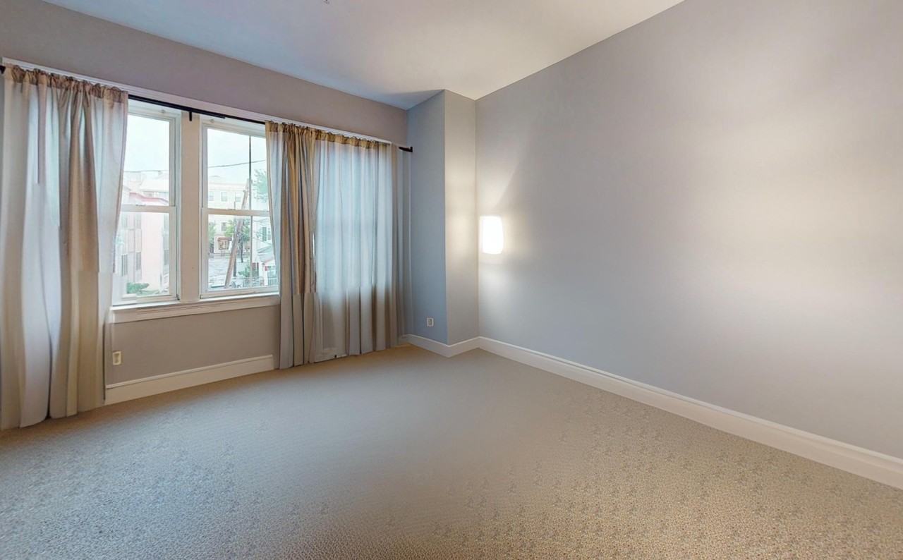 26 Lake St #2 - Photo 6 of 10