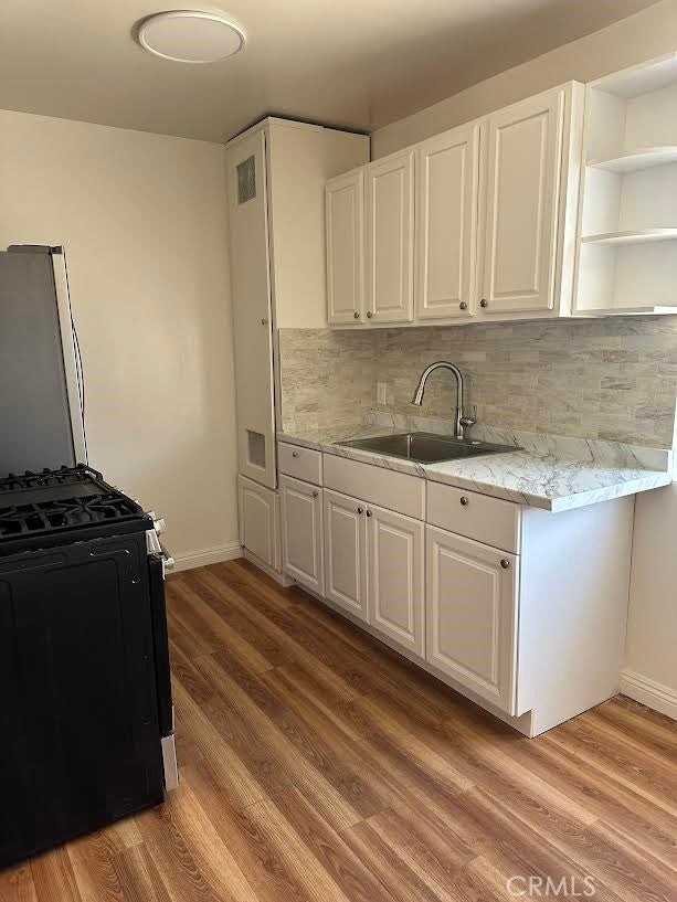 714 N Dillon St - Photo 5 of 8