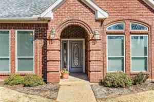 featured image of 2942 Woodland Hills Dr
