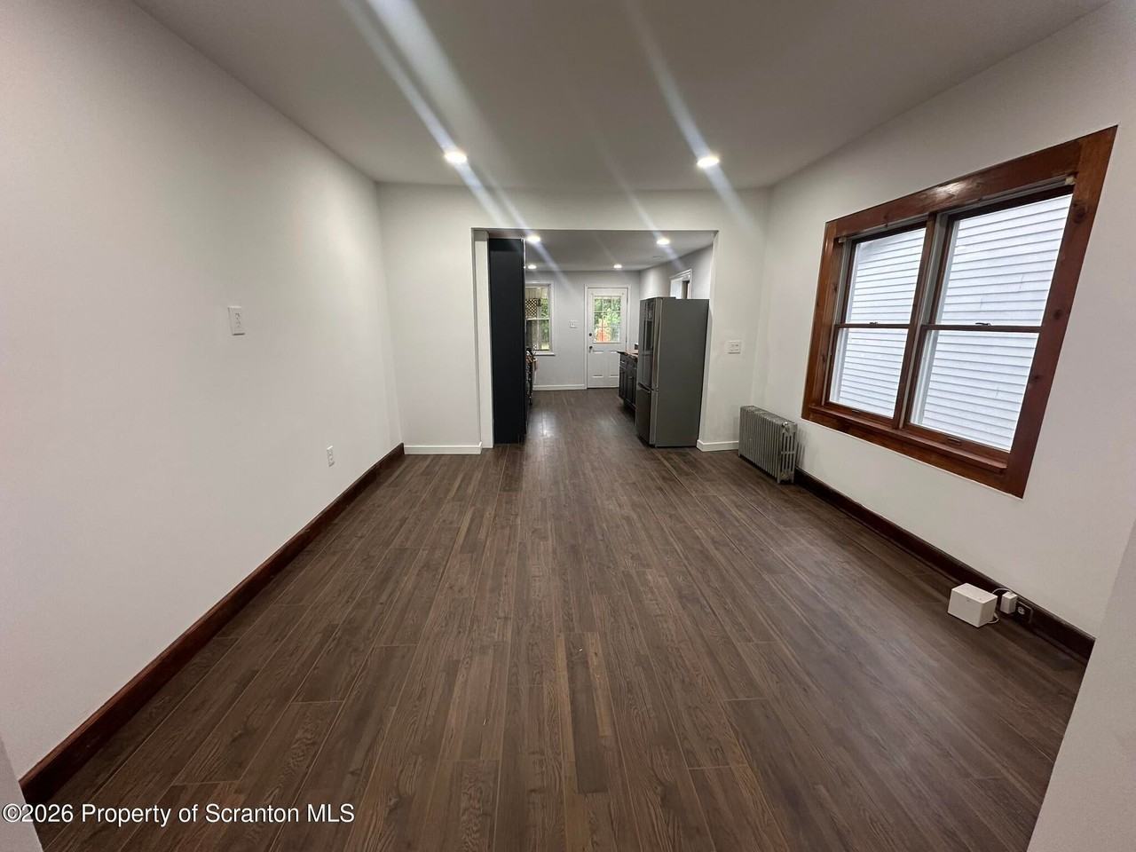 1142 Hampton St - Photo 5 of 34