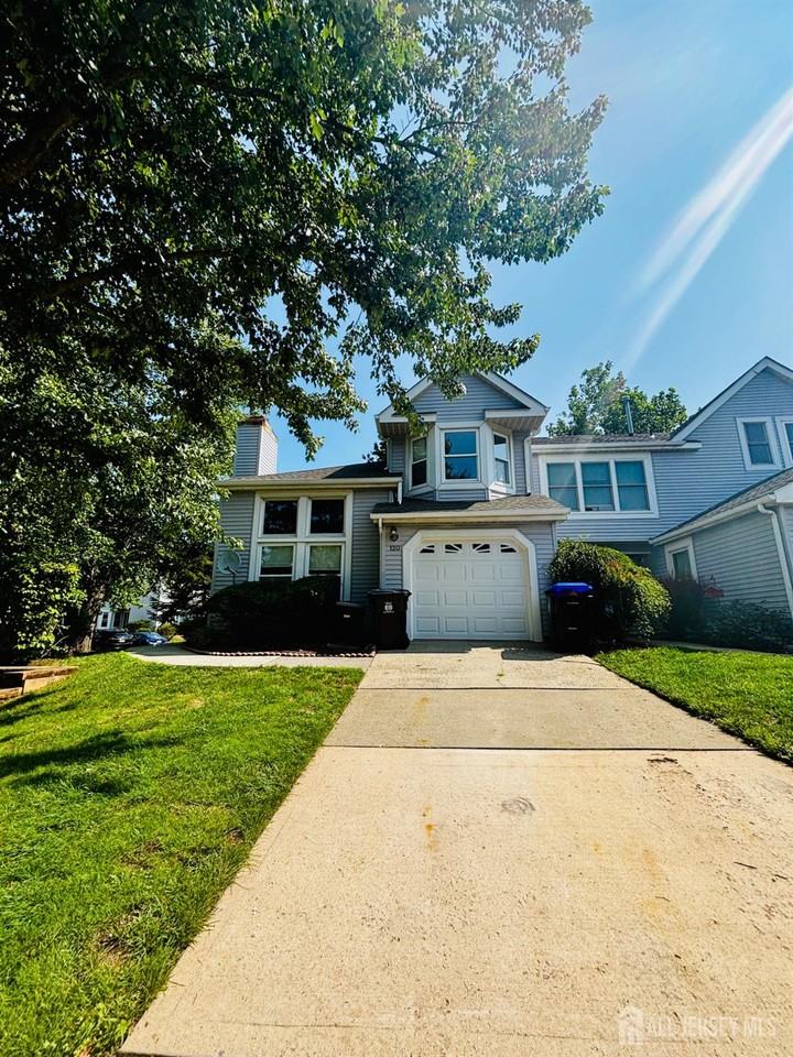 120 Magee Ct