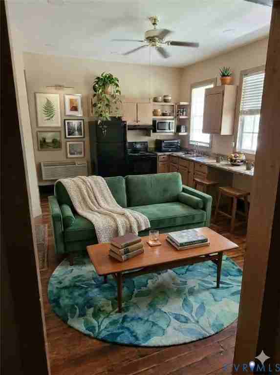 519 Grove Ave - Photo 7 of 20