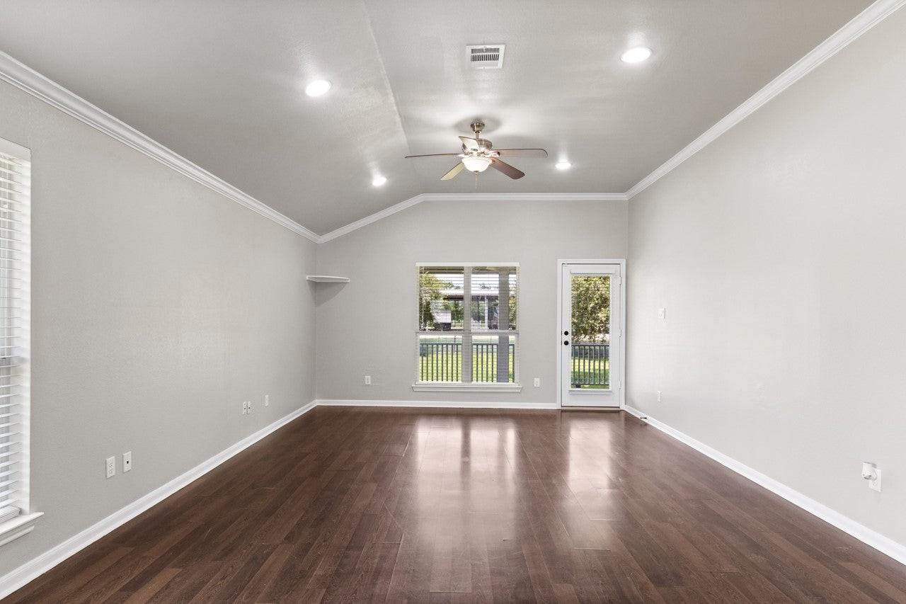 3131 County Road 81 - Photo 3 of 13