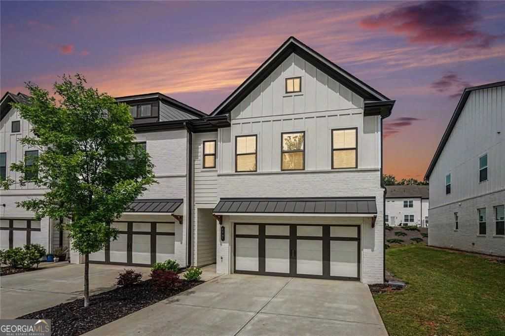 4657 Cypress Landing Way - Photo 2 of 25