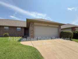 featured image of 3858 S Jonathan Ave